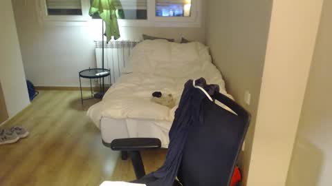 Snapshot of bigcok35spain chatting on 03.08.25 bigcok35spain online show from 03.08.25