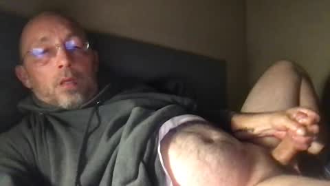 Snapshot of bigdaddydelight chatting on 10.26.25 bigdaddydelight online show from 10.26.25