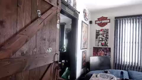 Snapshot of bigdbrillion chatting on 02.04.25 Darryl online show from 02.04.25