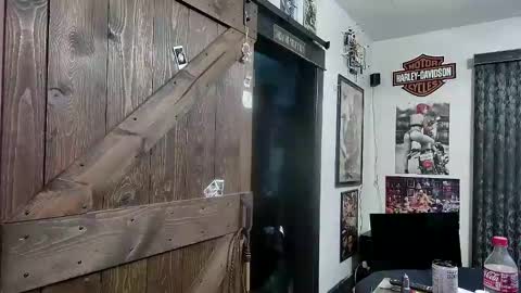 Snapshot of bigdbrillion chatting on 02.05.25 Darryl online show from 02.05.25