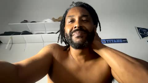 Snapshot of bigdinca chatting on 10.10.25 bigdinca online show from 10.10.25