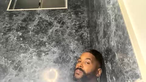 Snapshot of bigdinca chatting on 10.11.25 bigdinca online show from 10.11.25