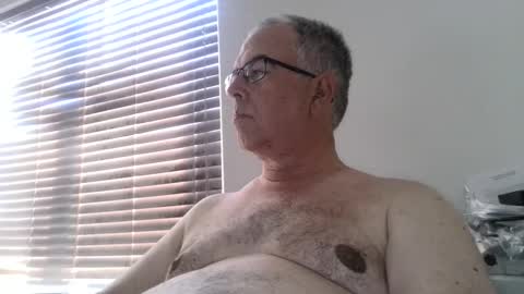 Snapshot of bigdylan17 chatting on 09.27.25 Dylan 56 Taleah 53 online show from 09.27.25