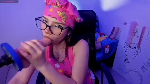 Snapshot of bigfinger125 chatting on 03.07.26 Lucy and Fred online show from 03.07.26