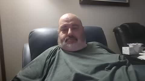 Snapshot of bigfuzzyteddybear chatting on 03.11.26 bigfuzzyteddybear online show from 03.11.26