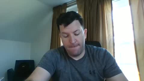 BiggestBallsOnChatr online show from 12.14.25