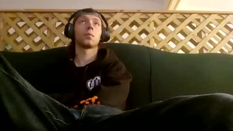 Snapshot of biggestboiiii chatting on 11.06.25 biggestboiiii online show from 11.06.25