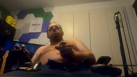 Snapshot of biggydee8989 chatting on 10.25.25 biggydee8989 online show from 10.25.25