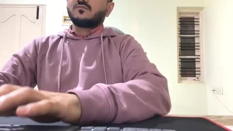 Snapshot of bighandsomesatisfy chatting on 11.06.25 bighandsomesatisfy online show from 11.06.25