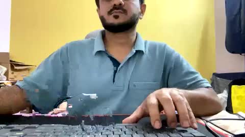 Snapshot of bighandsomesatisfy chatting on 02.12.26 bighandsomesatisfy online show from 02.12.26