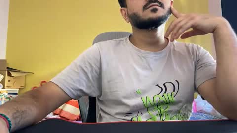 Snapshot of bighandsomesatisfy chatting on 02.14.26 bighandsomesatisfy online show from 02.14.26