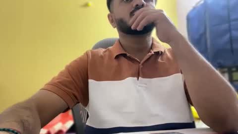 Snapshot of bighandsomesatisfy chatting on 02.25.26 bighandsomesatisfy online show from 02.25.26