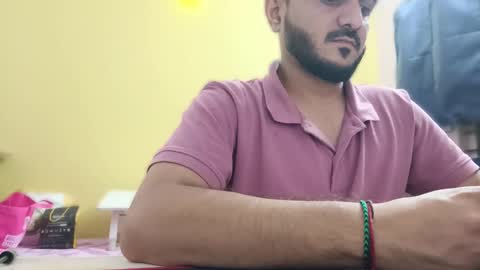 Snapshot of bighandsomesatisfy chatting on 03.12.26 bighandsomesatisfy online show from 03.12.26