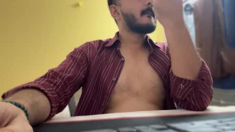 Snapshot of bighandsomesatisfy chatting on 03.30.26 bighandsomesatisfy online show from 03.30.26