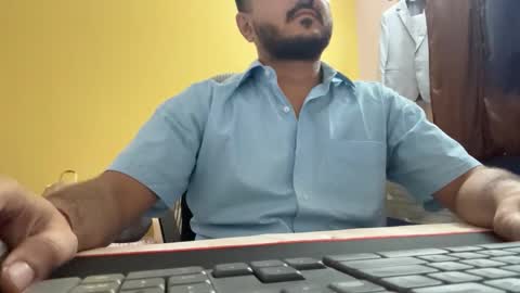 Snapshot of bighandsomesatisfy chatting on 04.01.26 bighandsomesatisfy online show from 04.01.26