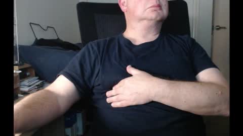 Snapshot of bighorn1981 chatting on 10.10.25 bighorn1981 online show from 10.10.25