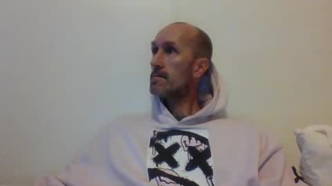 Snapshot of bighugemouthful chatting on 12.31.24 Chaz online show from 12.31.24