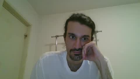 Snapshot of bigjames_chicago chatting on 02.16.25 daddy online show from 02.16.25