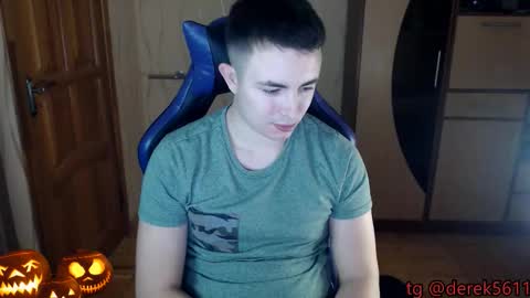 Snapshot of bigmark03 chatting on 10.31.25 BigMark03 online show from 10.31.25