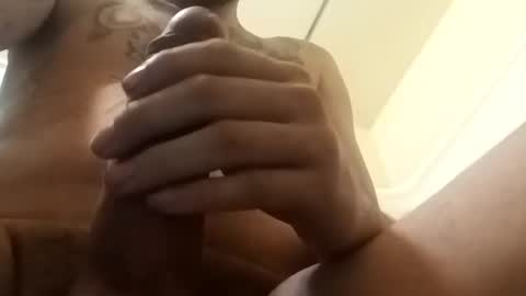 Snapshot of bigmike42005 chatting on 12.31.24 bigmike42005 online show from 12.31.24