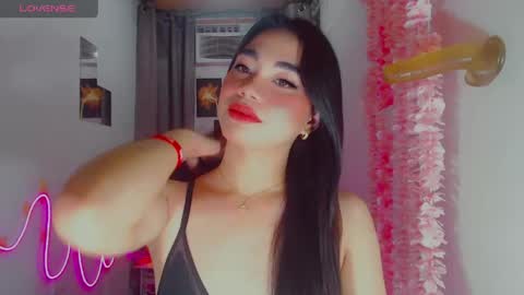 kiaaannaaaa online show from 04.24.26