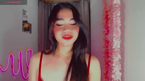 kiaaannaaaa online show from 05.04.26
