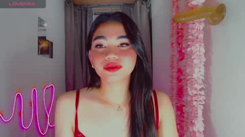 kiaaannaaaa online show from 05.04.26