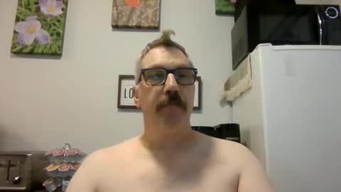 Snapshot of bignhard69_ chatting on 12.16.25 Bignhard696 online show from 12.16.25