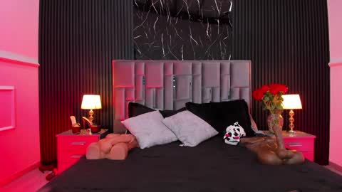 Zayra online show from 04.30.26