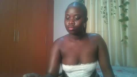 Snapshot of bigtits_baddie chatting on 11.24.25 bigtits_baddie online show from 11.24.25