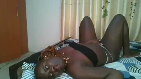 Snapshot of bigtits_baddie chatting on 11.29.25 bigtits_baddie online show from 11.29.25