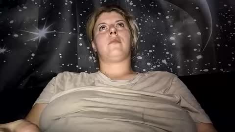 bigtitslala online show from 10.10.25