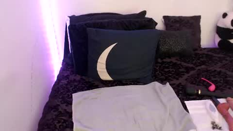 Nichole lights online show from 06.11.26