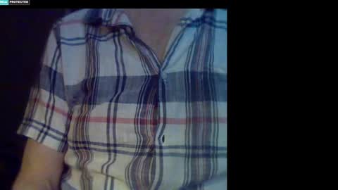 Snapshot of bigukphallus chatting on 01.01.25 bigukphallus online show from 01.01.25