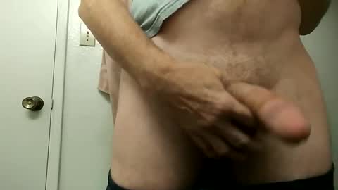 Snapshot of bigwillie112044 chatting on 03.17.26 bigwillie112044 online show from 03.17.26