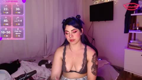 Snapshot of biigbooty_ chatting on 12.21.24 biigbooty_ online show from 12.21.24