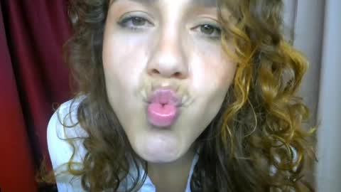 Snapshot of biki_sensual chatting on 05.27.26 hi soy natural girl biki online show from 05.27.26