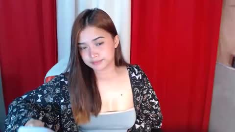 Snapshot of bilat_tinax chatting on 03.25.26 bilat tinax online show from 03.25.26