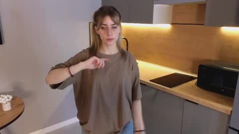 Snapshot of billiehunt_ chatting on 04.02.26 Milla online show from 04.02.26