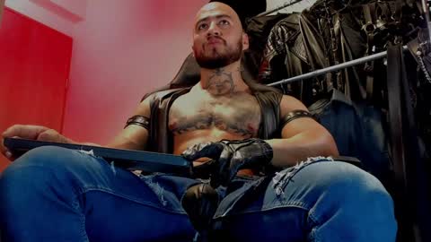 Snapshot of billymayer_ chatting on 12.20.24 billy online show from 12.20.24