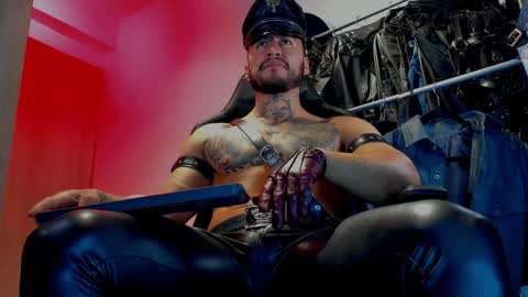 Snapshot of billymayer_ chatting on 12.25.24 billy online show from 12.25.24