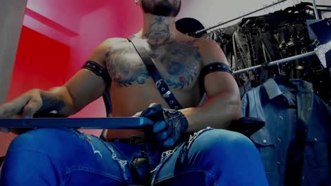 Snapshot of billymayer_ chatting on 12.25.24 billy online show from 12.25.24