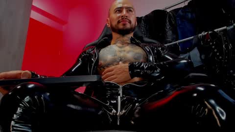 Snapshot of billymayer_ chatting on 02.05.25 billy online show from 02.05.25