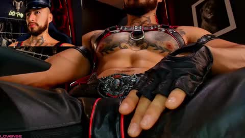 Snapshot of billymayer_ chatting on 11.08.25 billy online show from 11.08.25