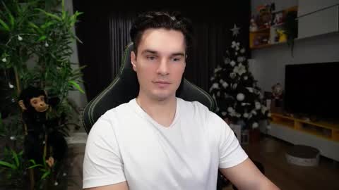 Snapshot of billypassion chatting on 12.20.25 BillyPassion online show from 12.20.25