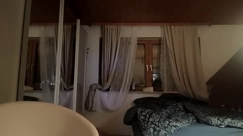 pocolococo online show from 02.02.26