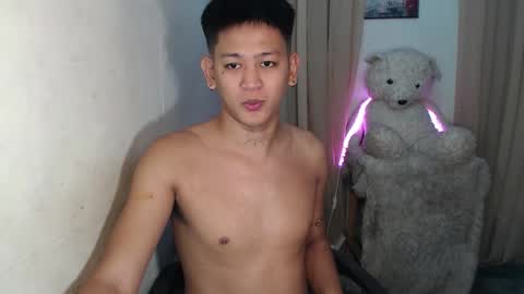 Snapshot of bj_alex31 chatting on 10.29.25 alex online show from 10.29.25