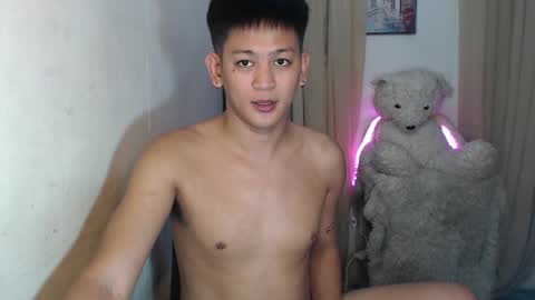 Snapshot of bj_alex31 chatting on 11.05.25 alex online show from 11.05.25