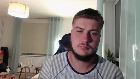 bjguyhugecock online show from 06.10.26