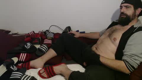 Snapshot of black_beard_slides chatting on 11.16.25 black_beard_slides online show from 11.16.25